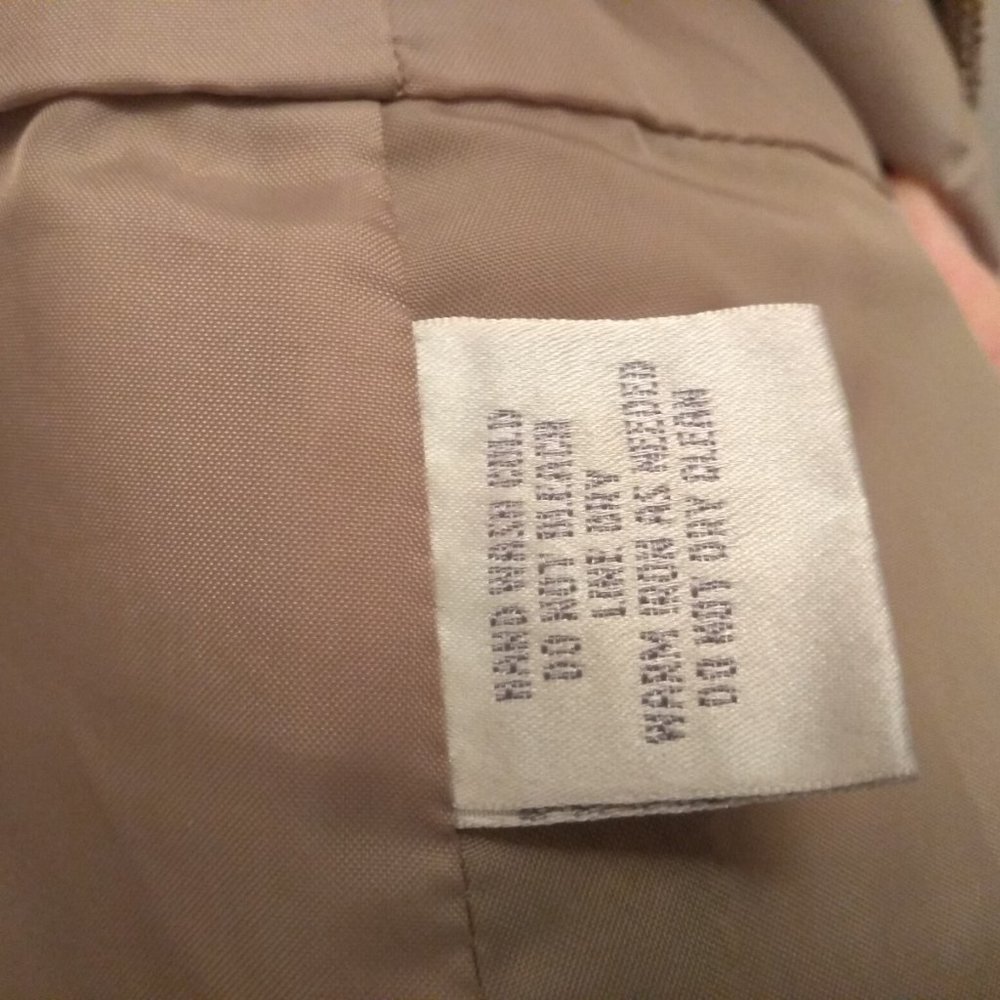 Safari Jacket. Neutral Color. Excellent Condition - Picture 6 of 16